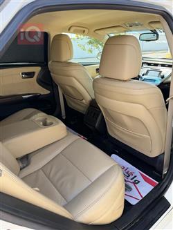 تويوتا أفالون